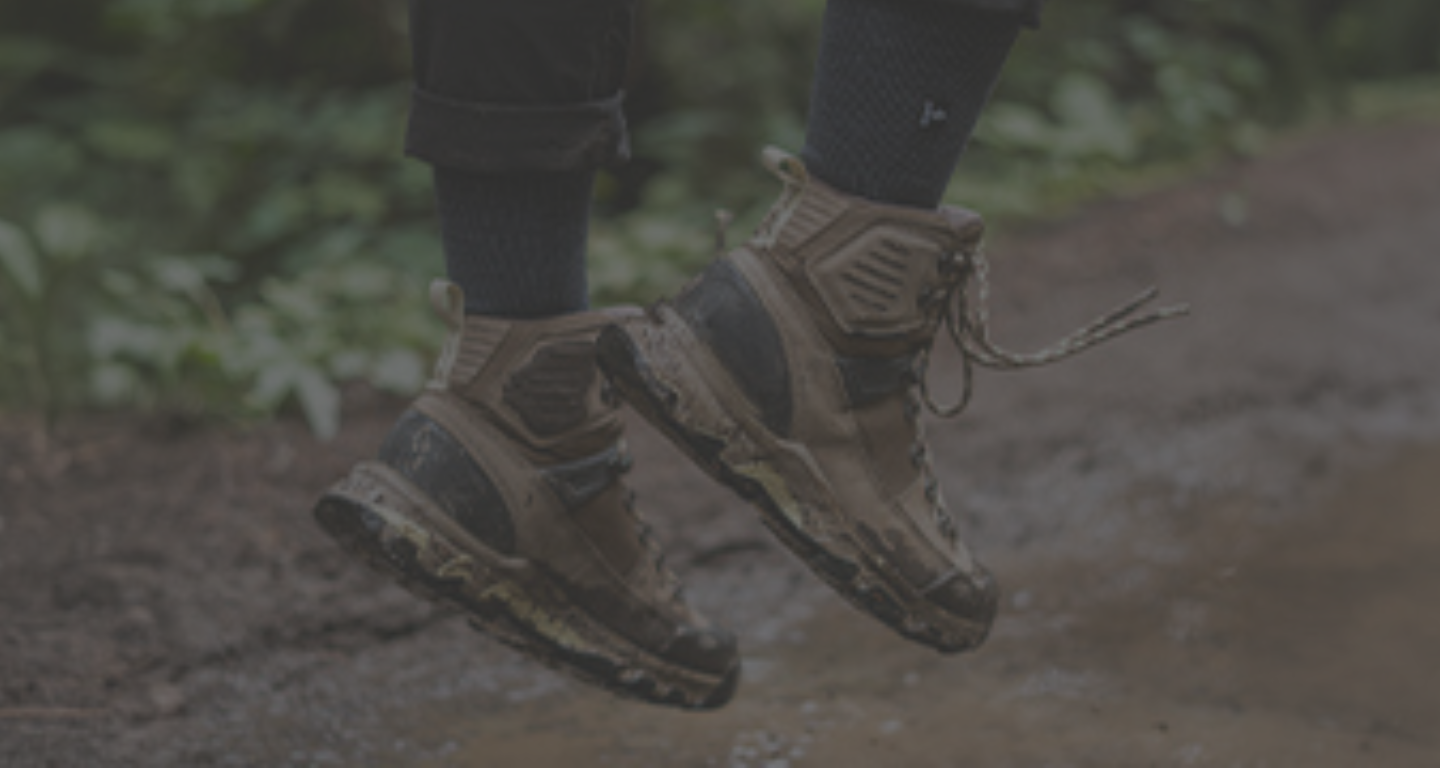 Play2Win Desktop Banner 1440x768 px rohner socks k7